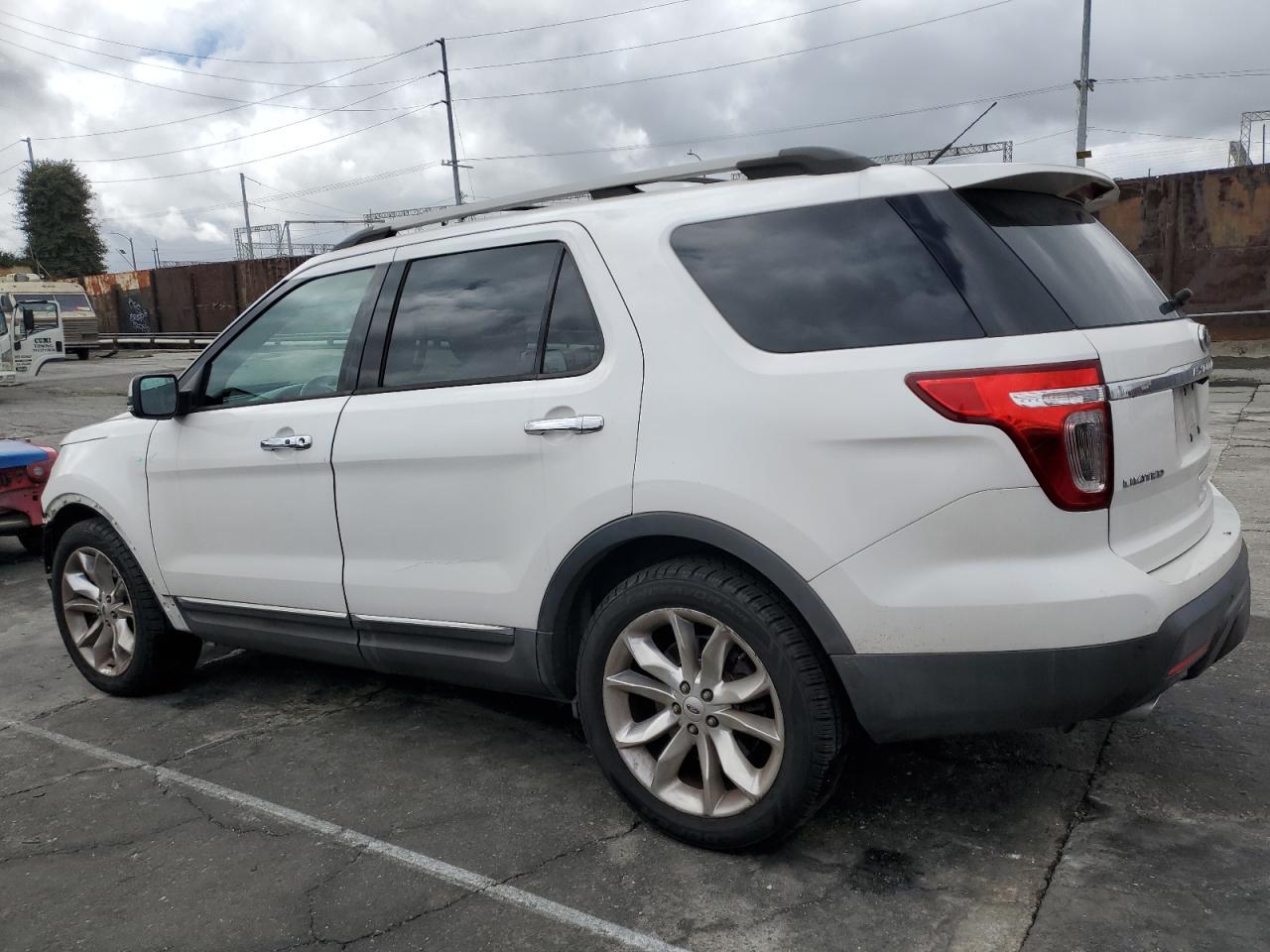 2013 FORD EXPLORER L - Image 2