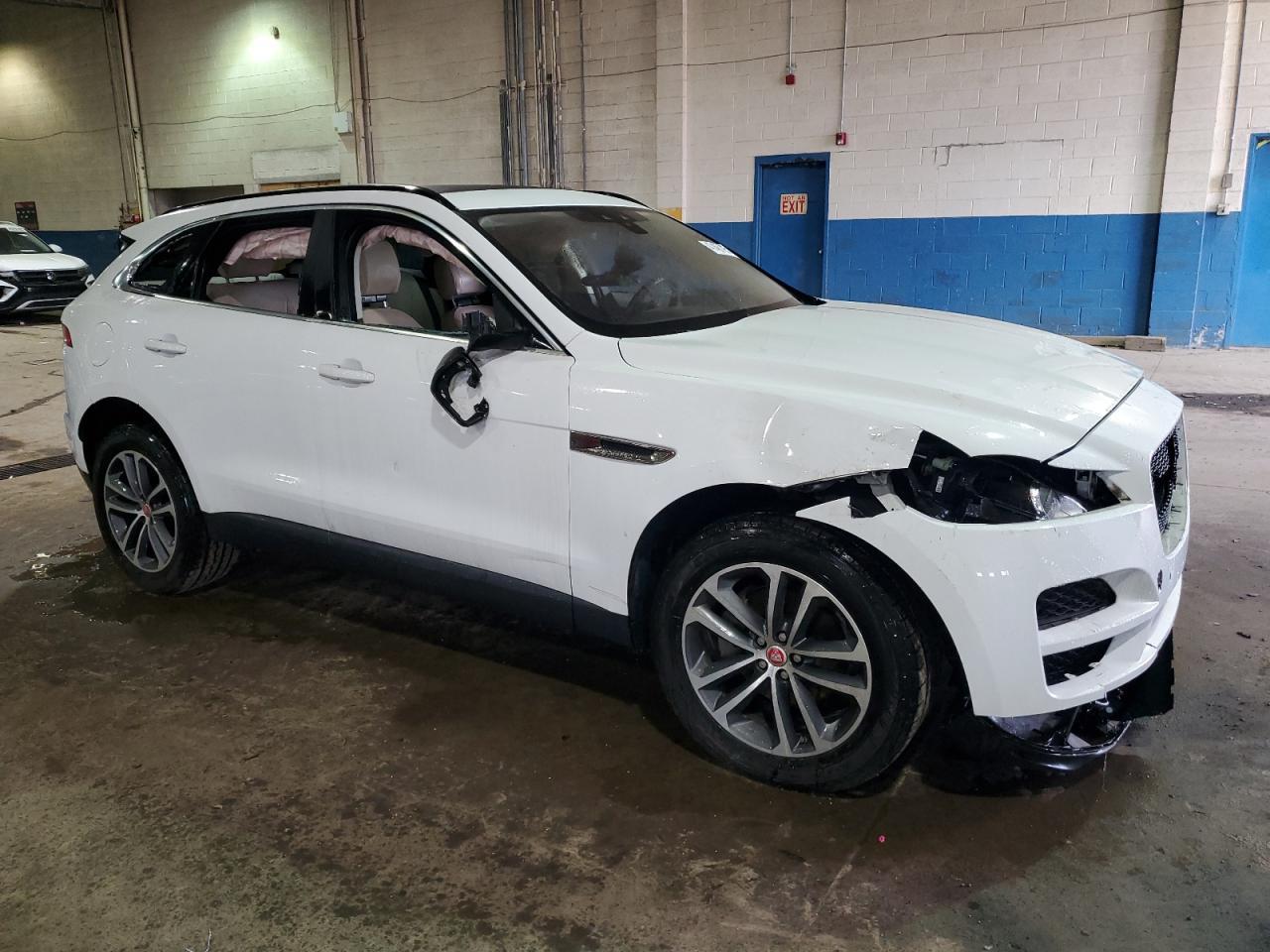 2019 JAGUAR F-PACE PRE - Image 4