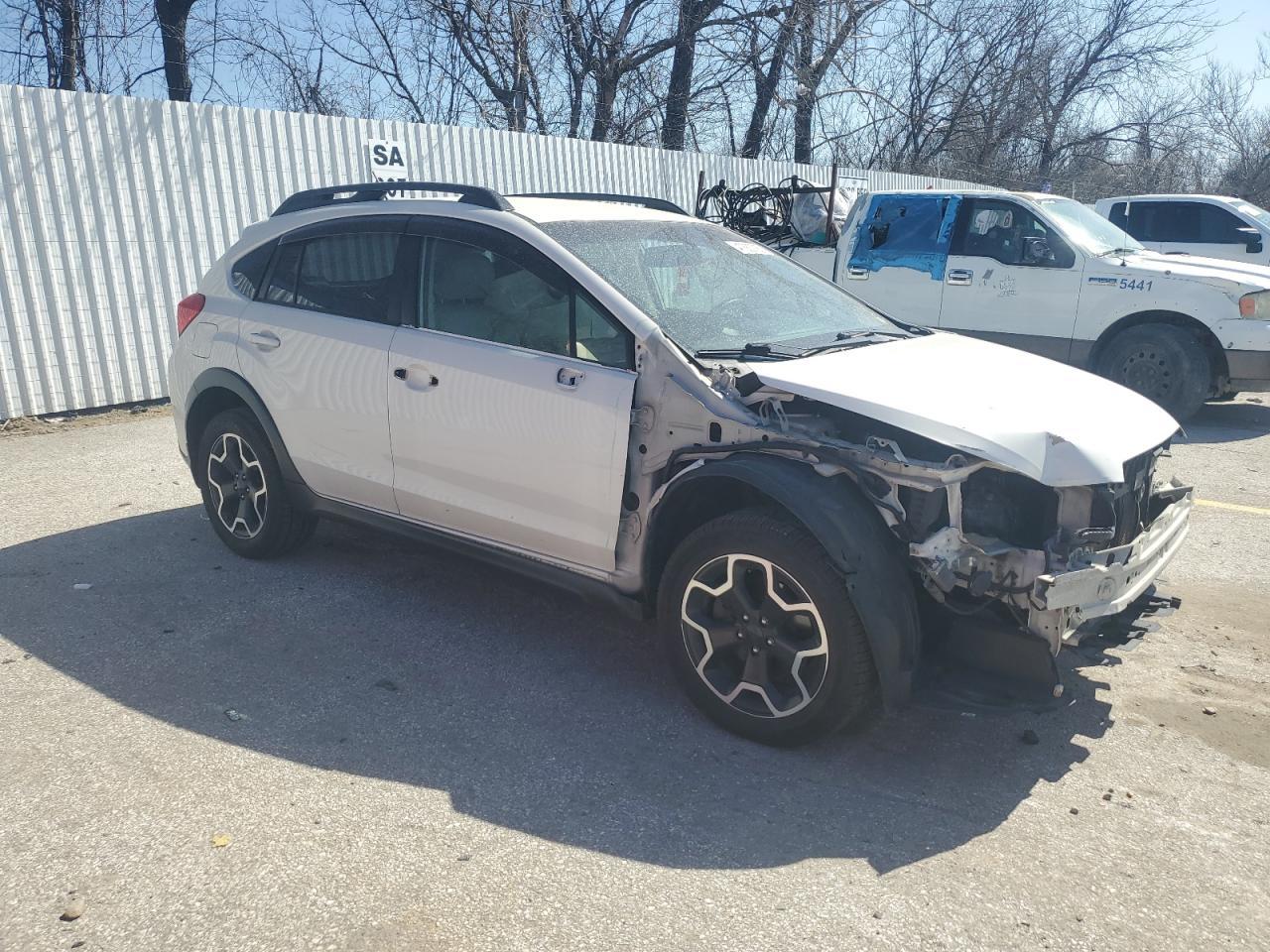 2015 SUBARU XV CROSSTR - Image 4