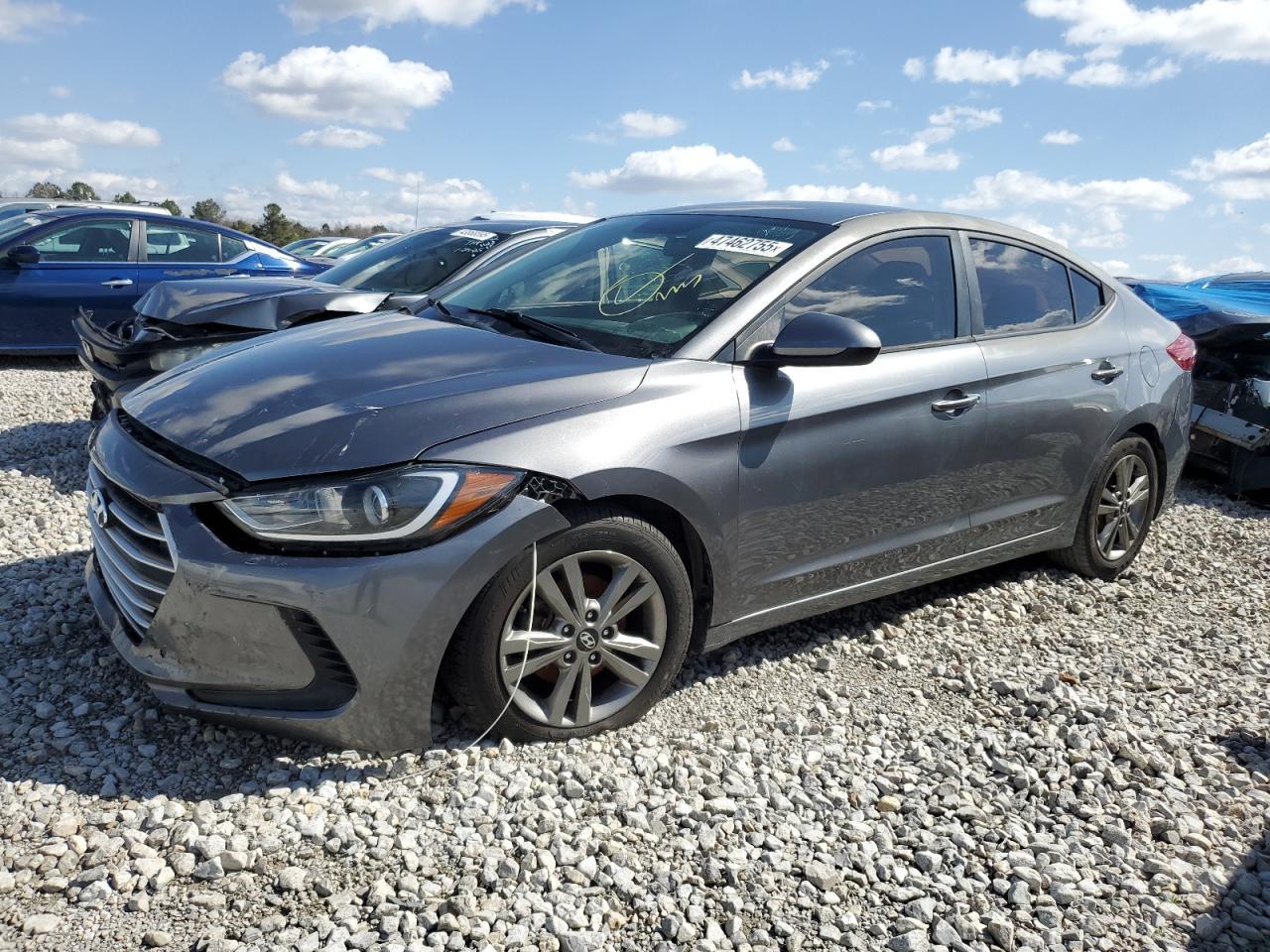 2018 HYUNDAI ELANTRA SE