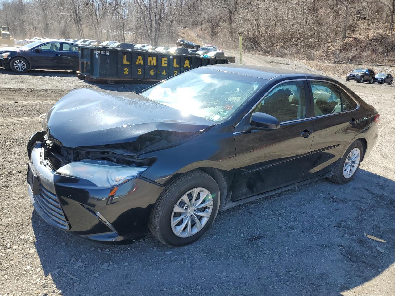 2015 TOYOTA CAMRY LE