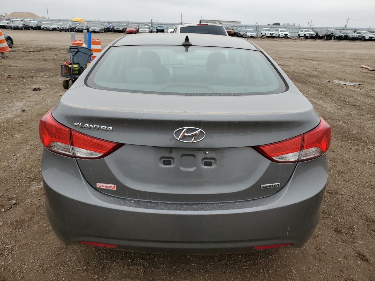 2013 HYUNDAI ELANTRA GL - Фото 6