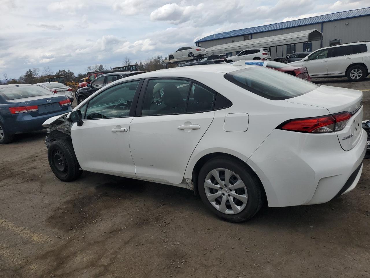 2021 TOYOTA COROLLA LE - Фото 2