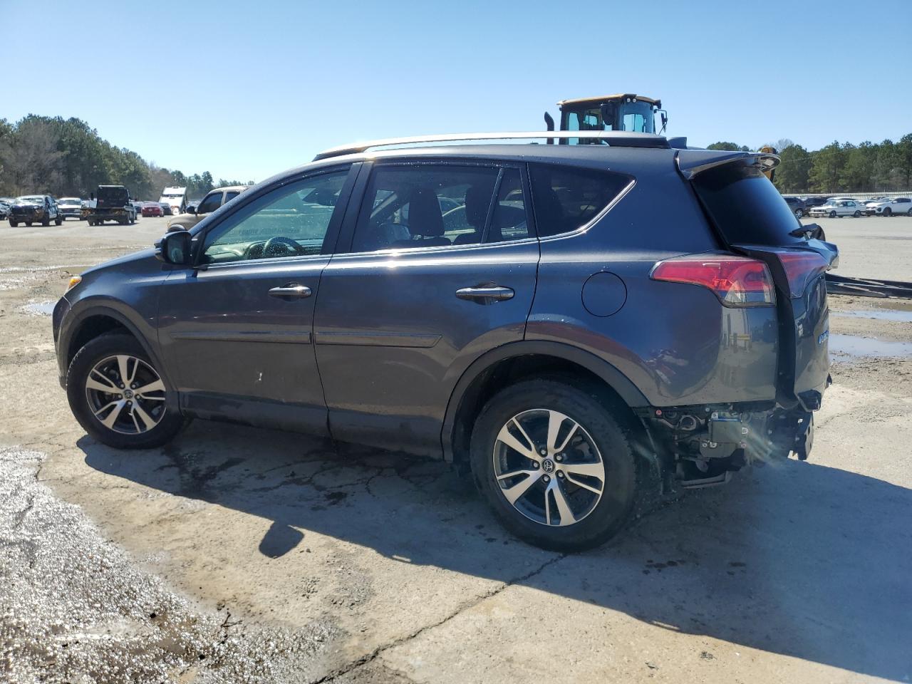 2017 TOYOTA RAV4 XLE - Фото 2
