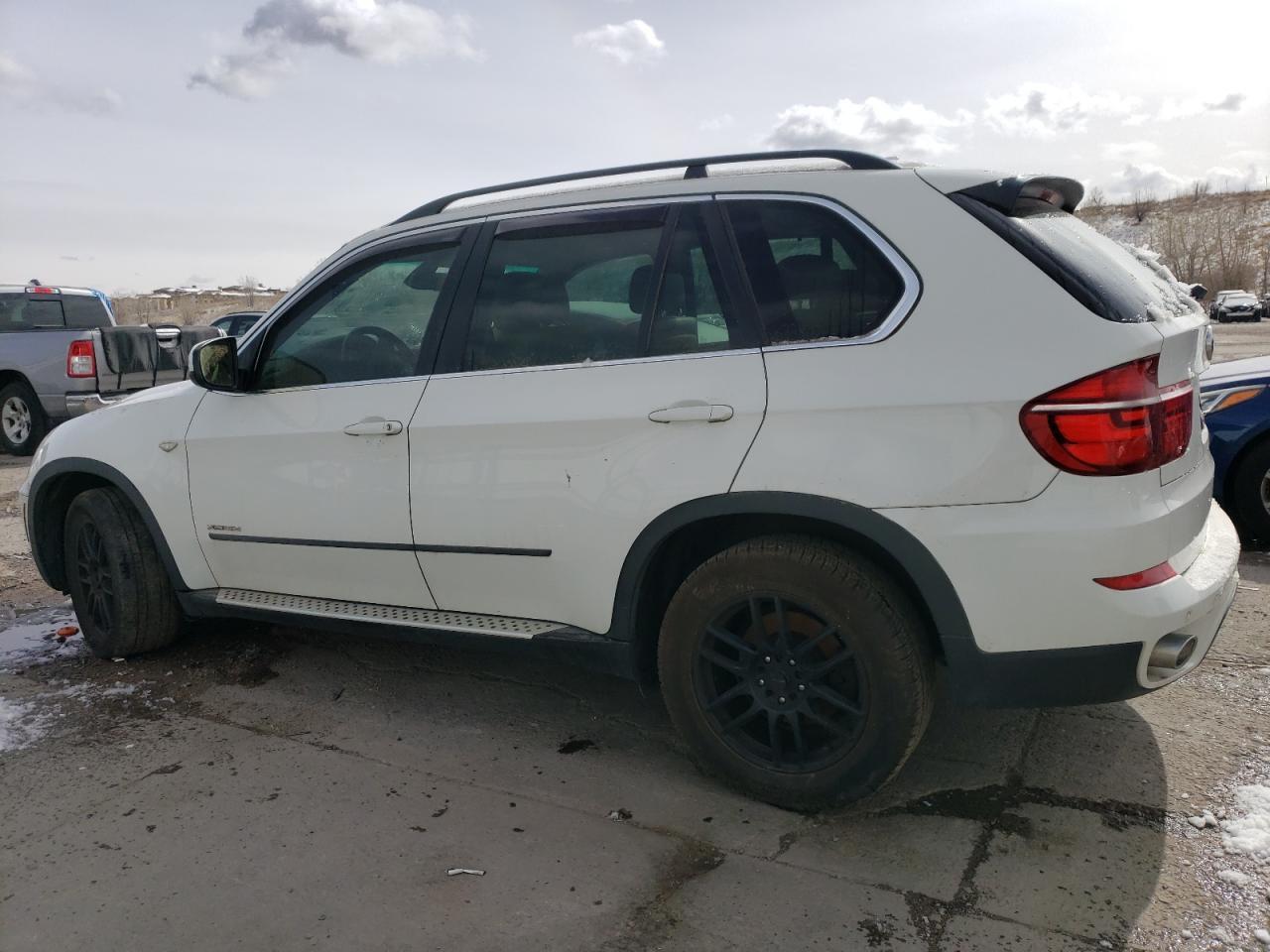 2013 BMW X5 XDRIVE3 - Image 2