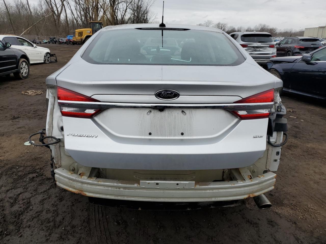 2017 FORD FUSION SE - Фото 6