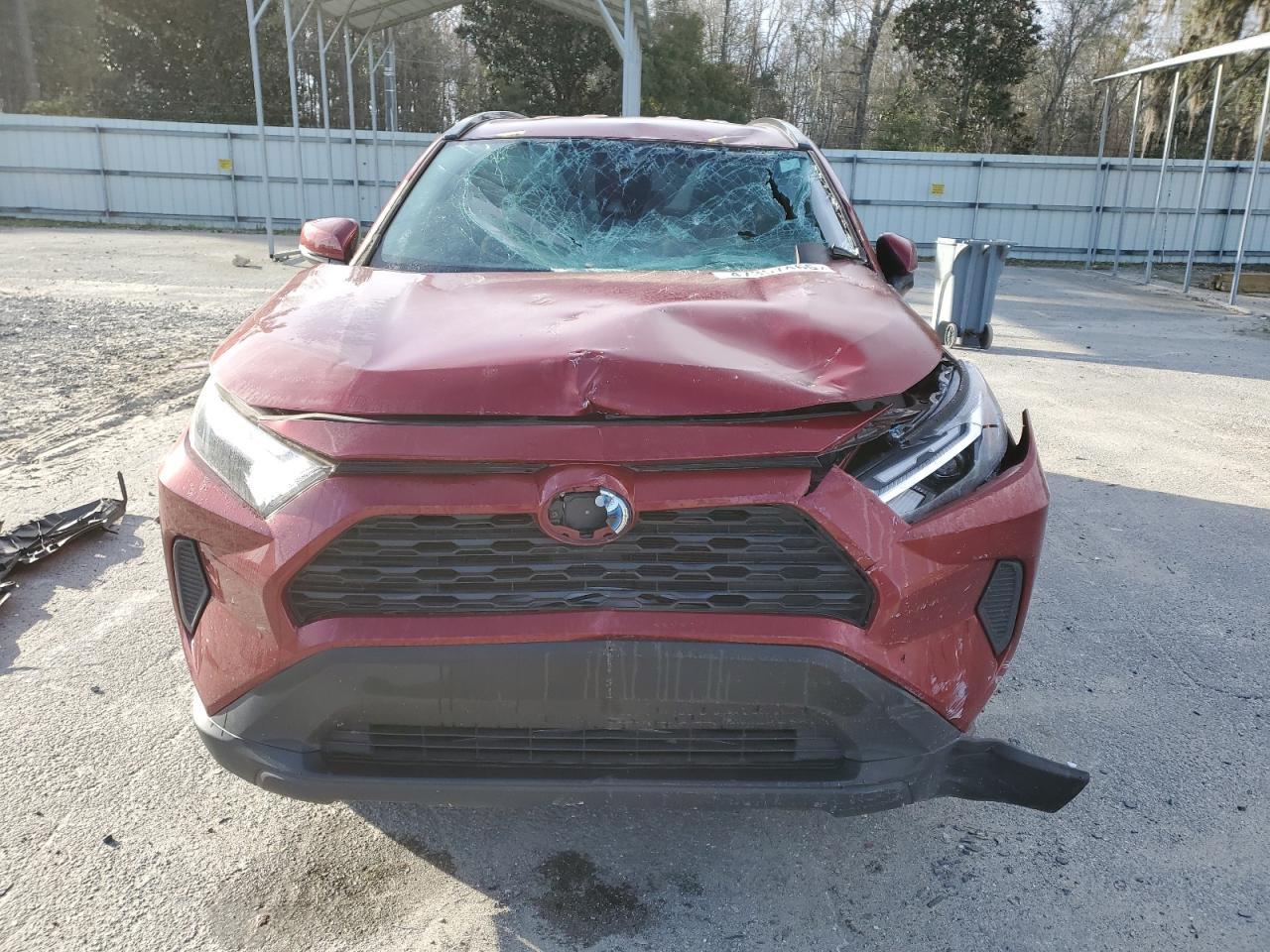 2022 TOYOTA RAV4 XLE - Image 5