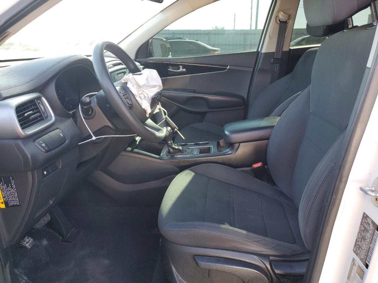 2017 KIA SORENTO LX - Фото 7