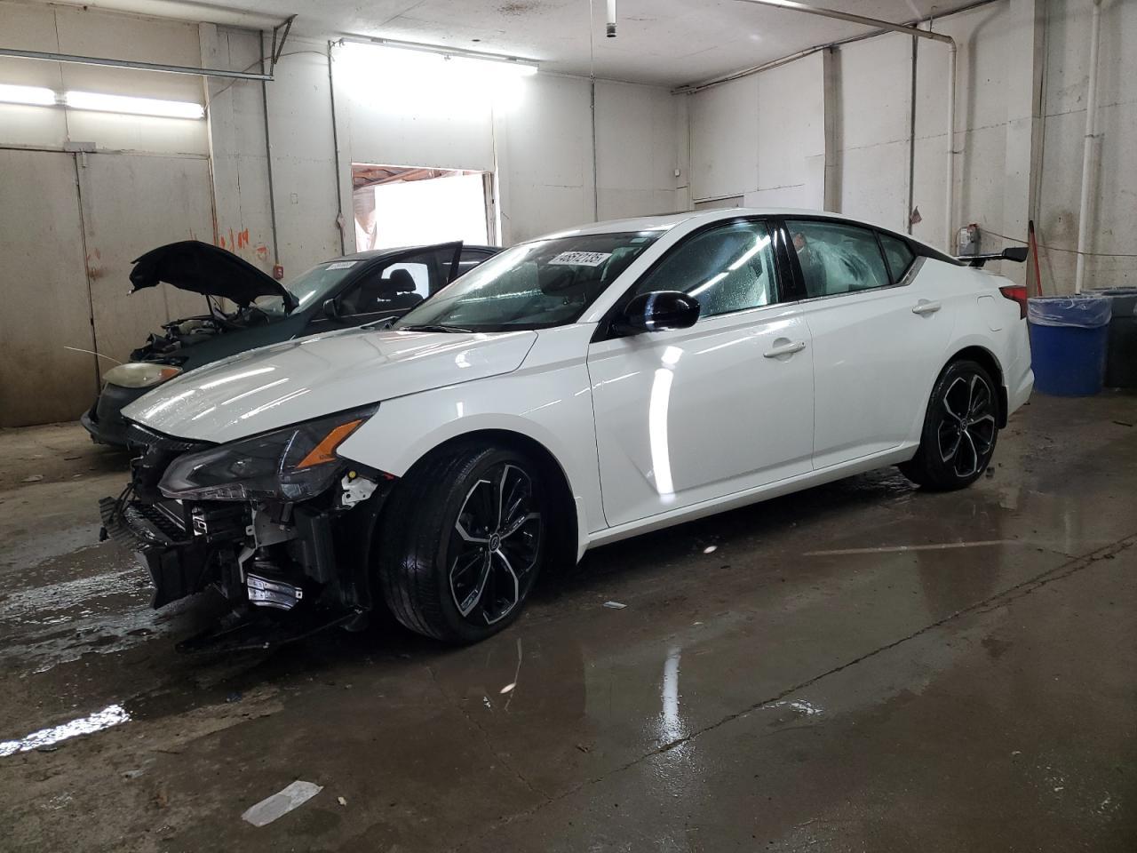 2024 NISSAN ALTIMA SR
