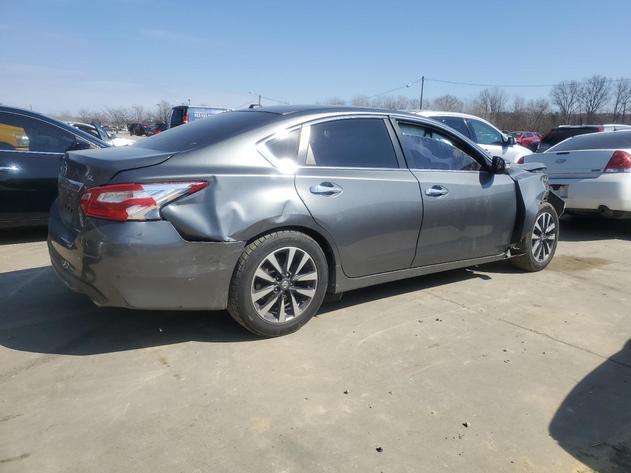 2017 NISSAN ALTIMA 2.5 - Фото 3