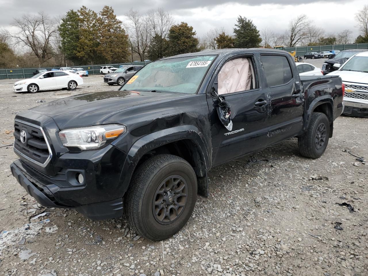 2017 TOYOTA TACOMA DOU