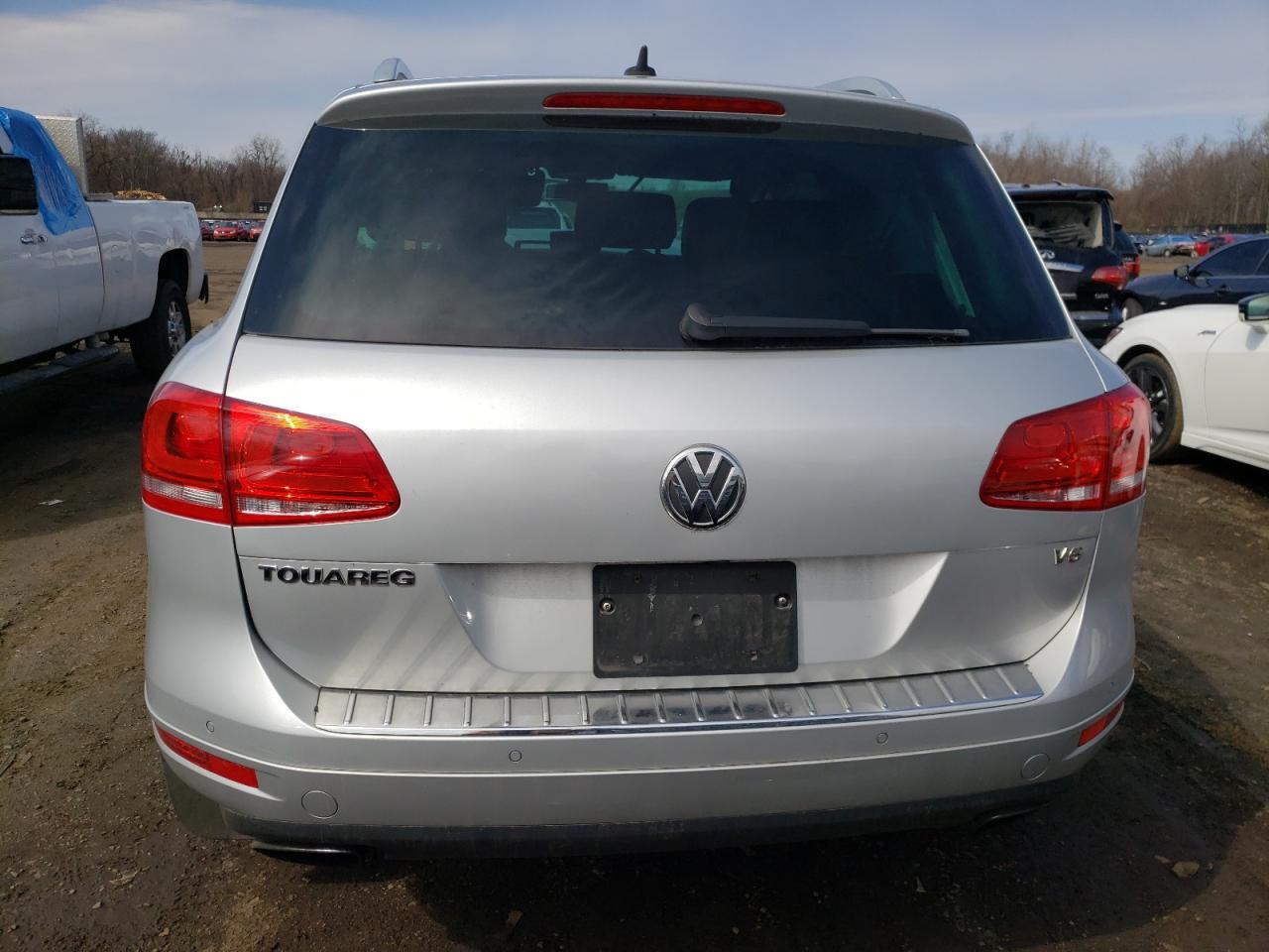 2013 VOLKSWAGEN TOUAREG V6 - Фото 6