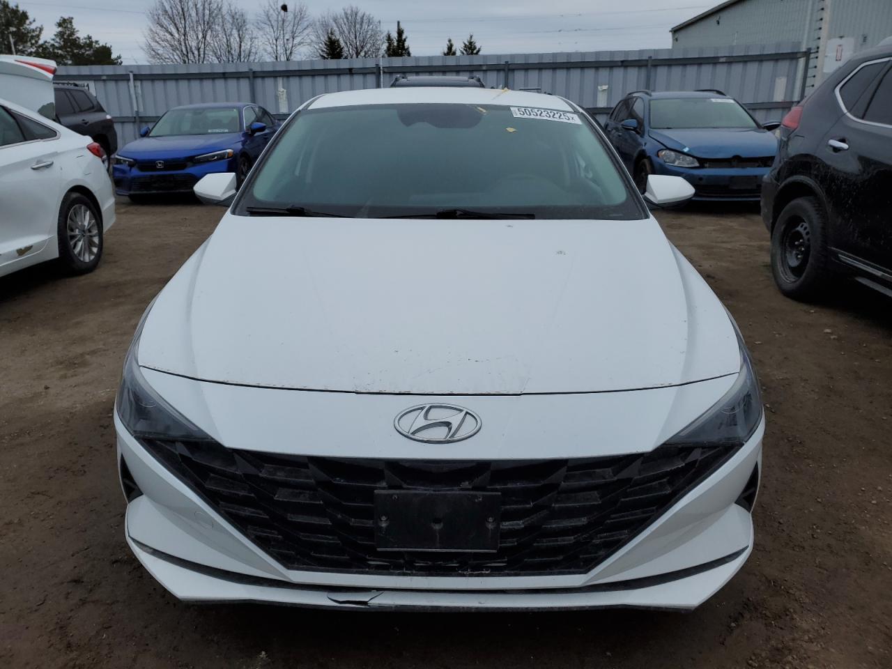 2022 HYUNDAI ELANTRA SE - Image 5