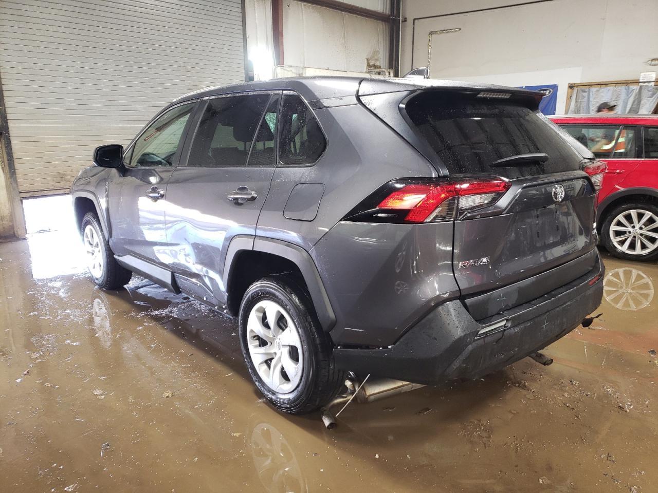 2023 TOYOTA RAV4 LE - Фото 2