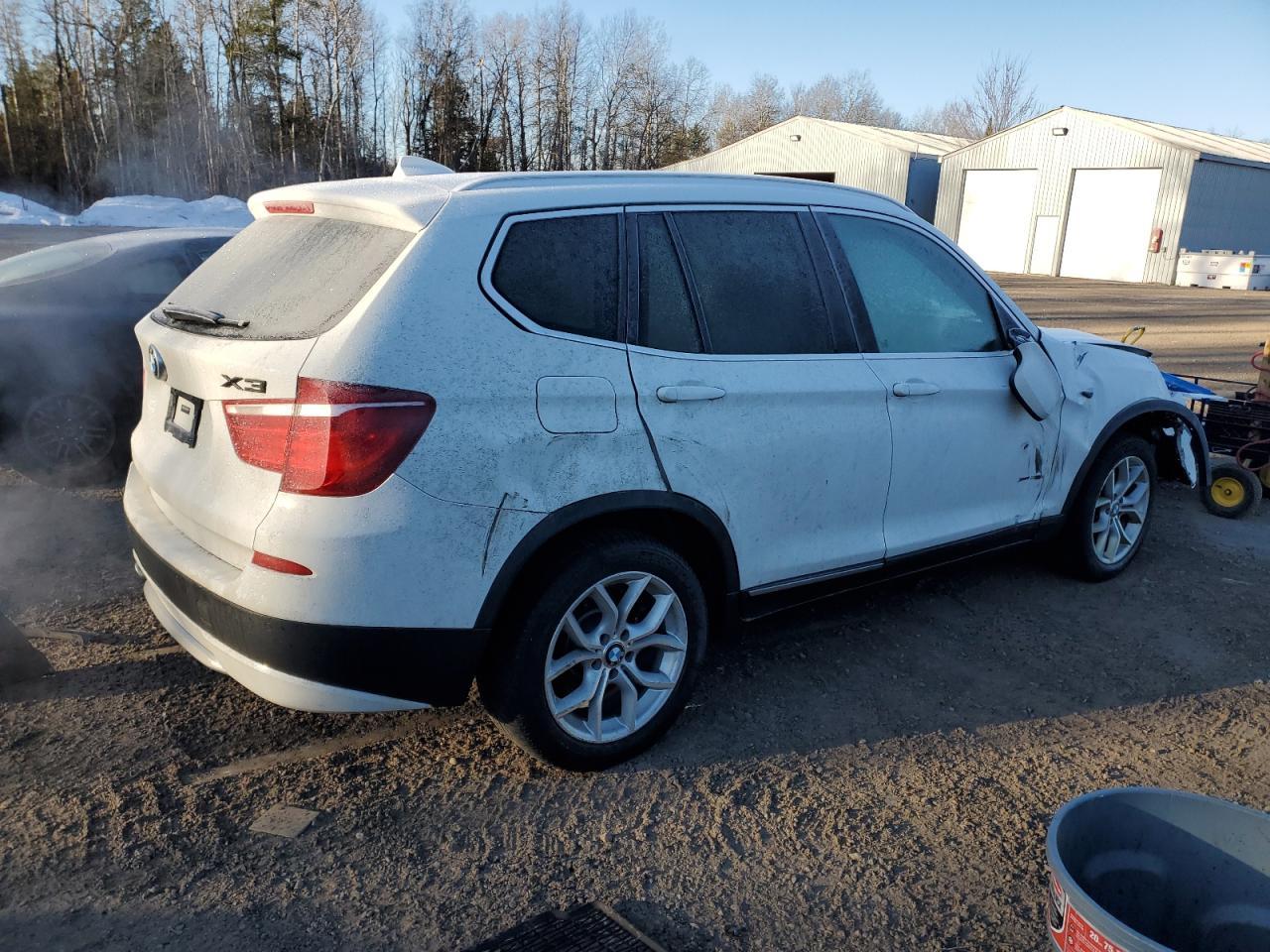 2014 BMW X3 XDRIVE2 - Image 3