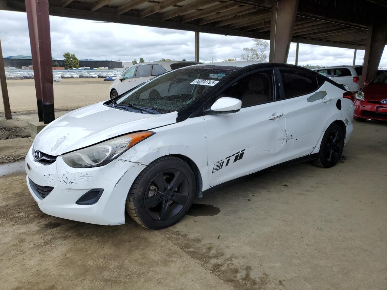 2013 HYUNDAI ELANTRA GL