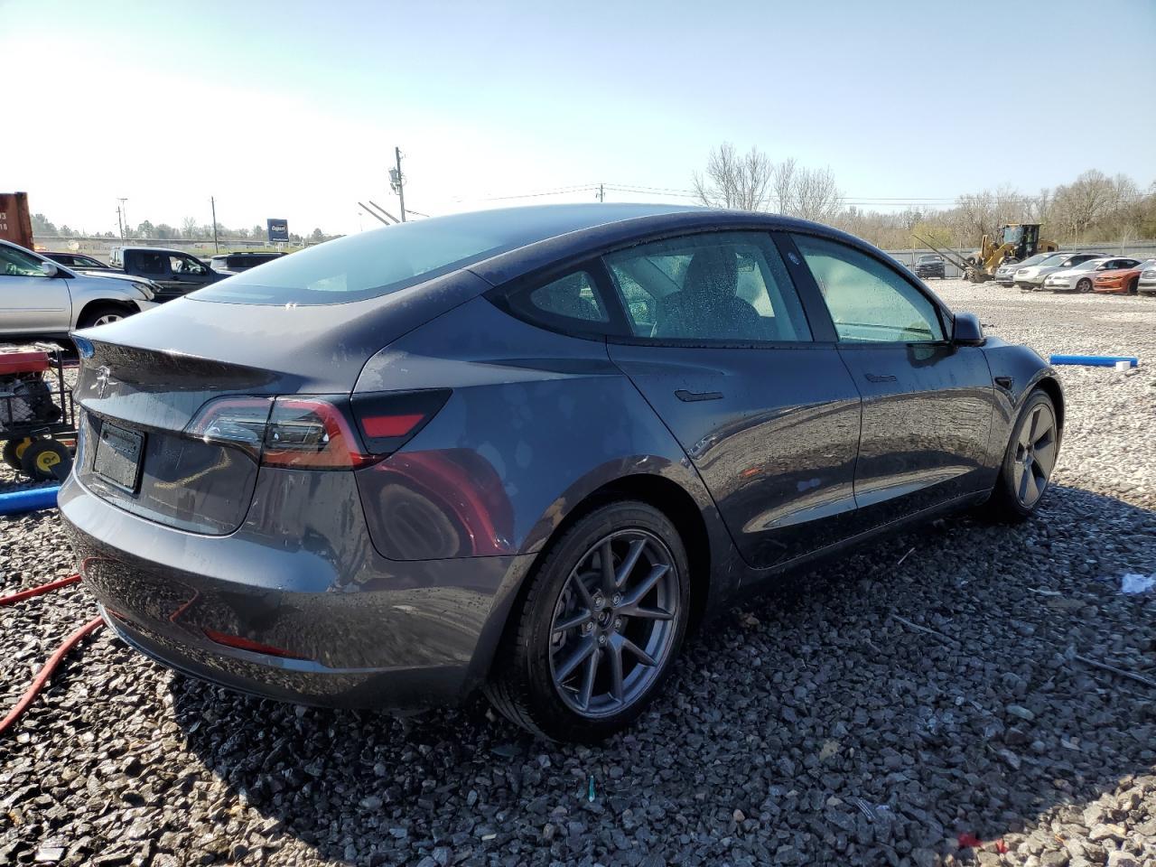 2023 TESLA MODEL 3 - Фото 3