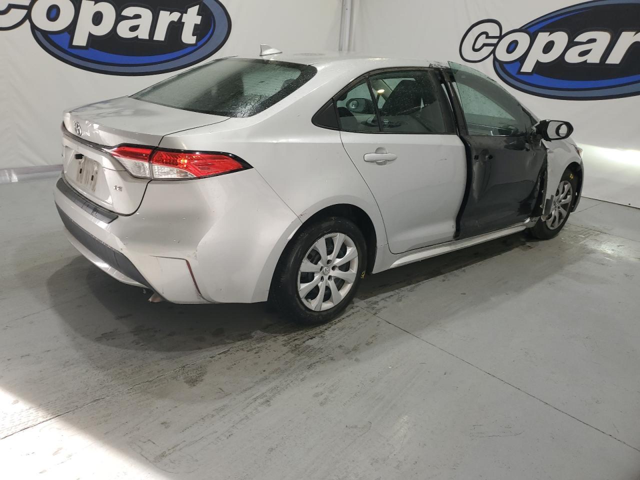 2022 TOYOTA COROLLA LE - Image 3