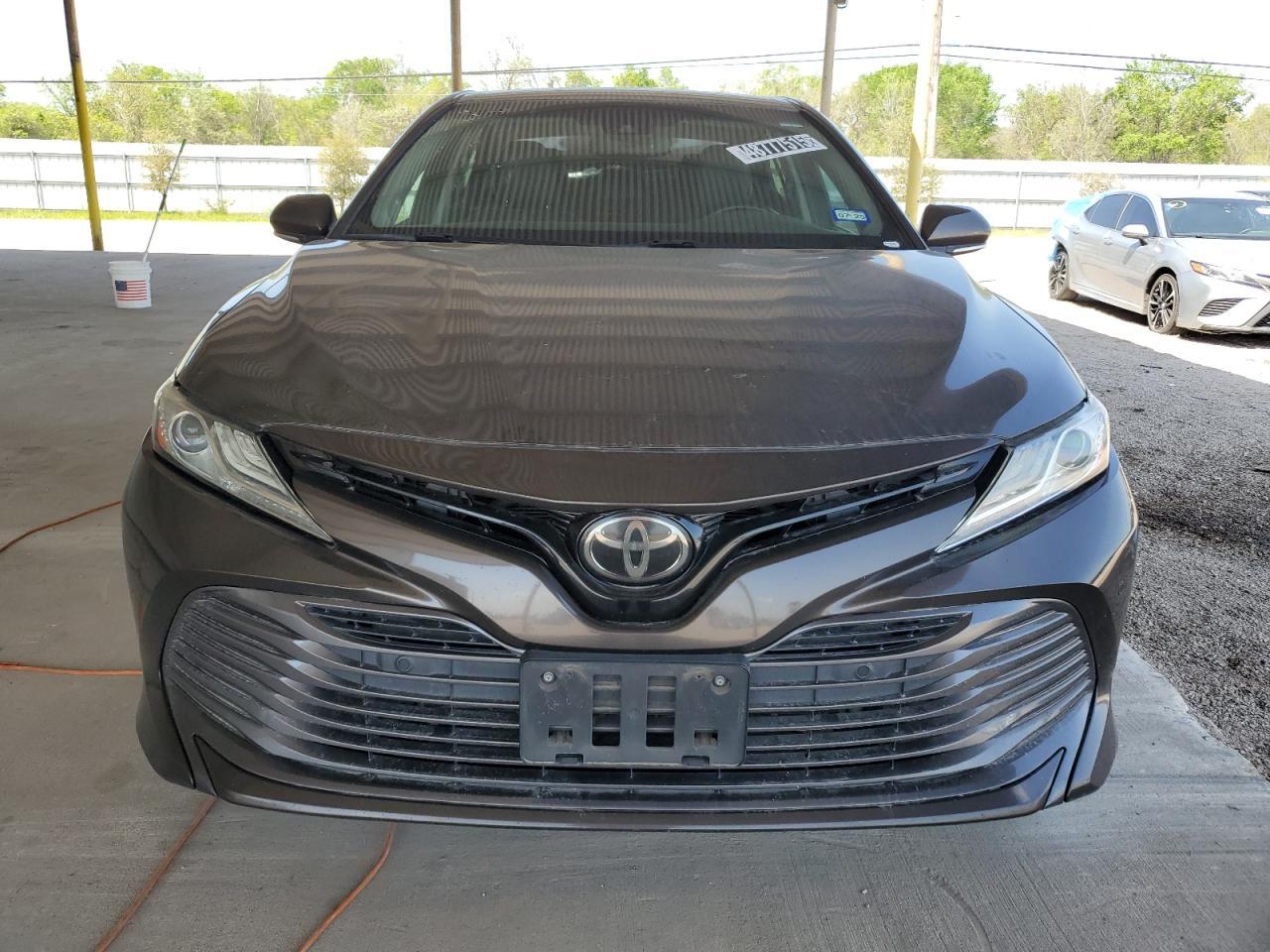 2018 TOYOTA CAMRY L - Фото 5
