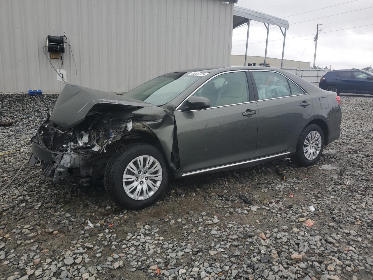2013 TOYOTA CAMRY L