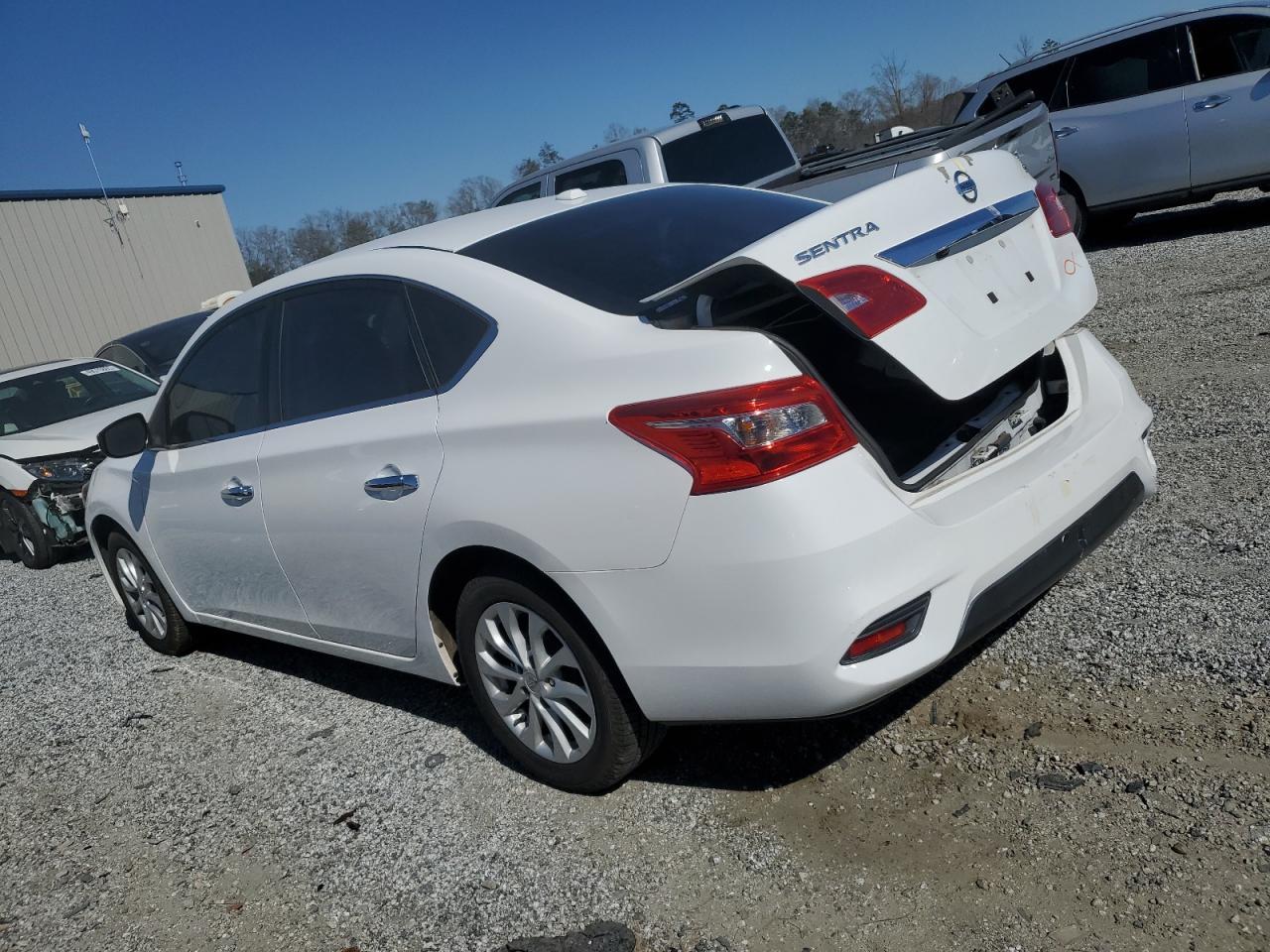 2018 NISSAN SENTRA S - Фото 2