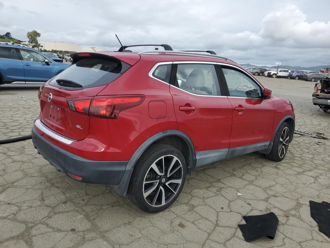 2017 NISSAN ROGUE SPOR - Image 3