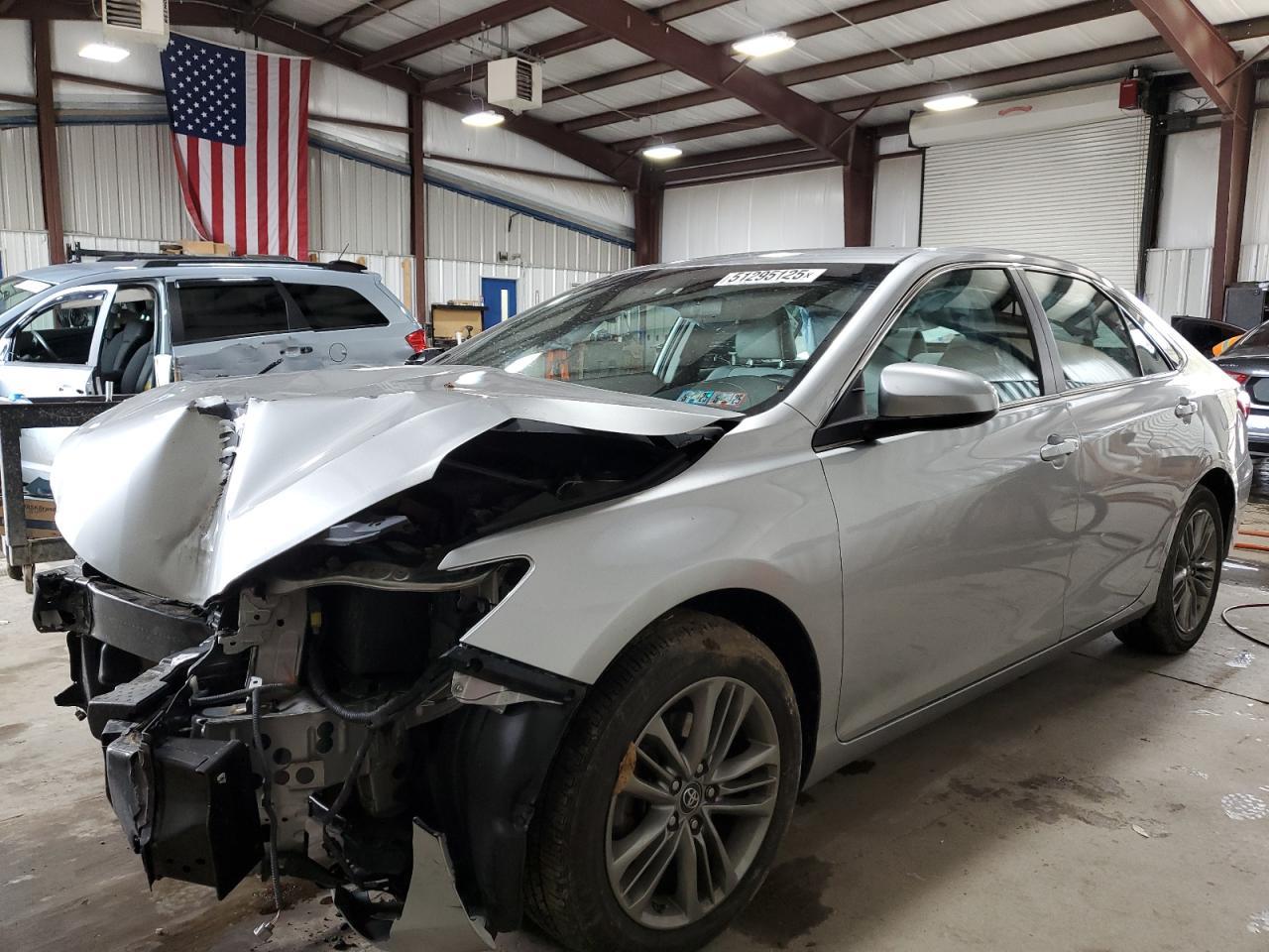 2016 TOYOTA CAMRY LE