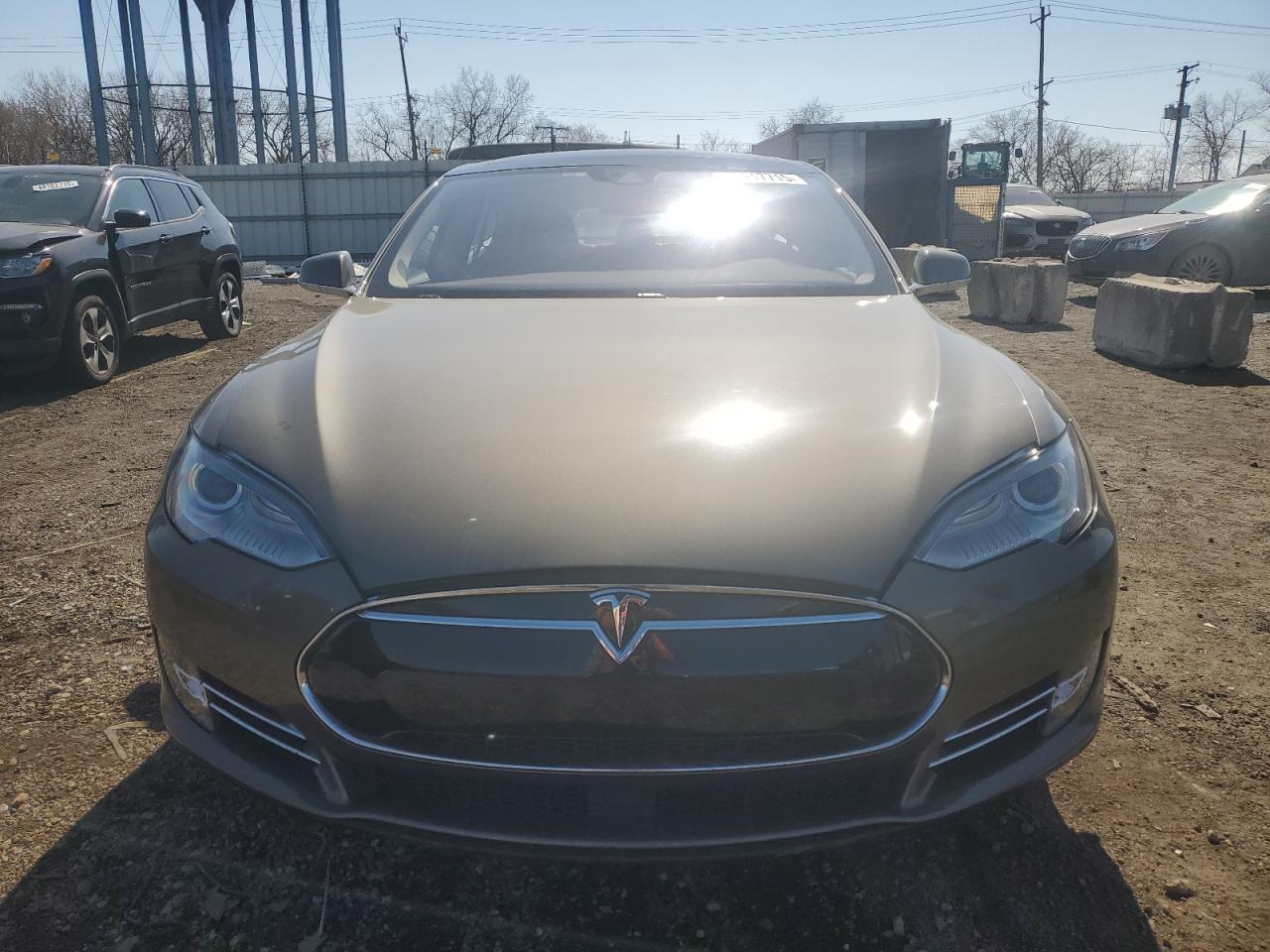 2015 TESLA MODEL S - Image 5