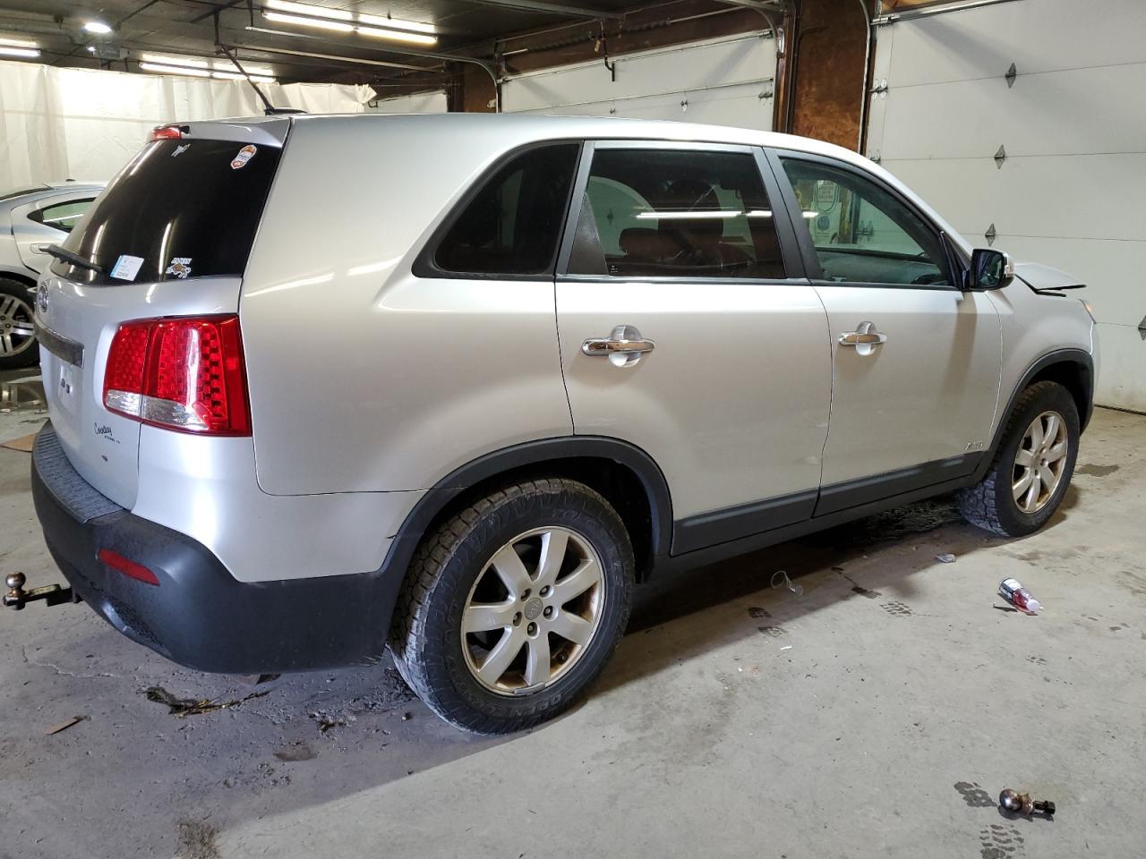 2012 KIA SORENTO BA - Image 3