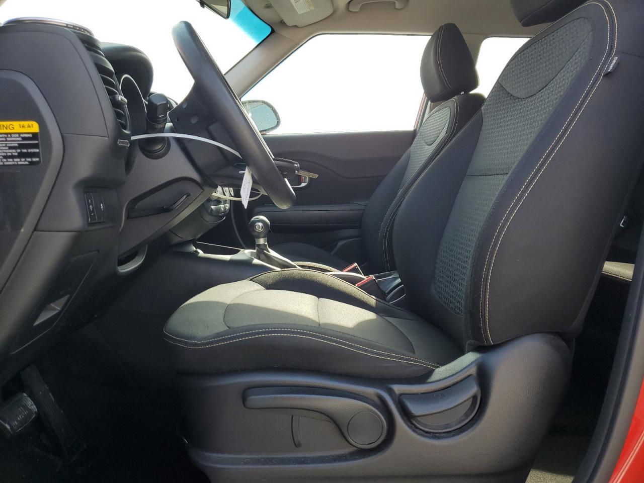 2016 KIA SOUL + - Фото 7