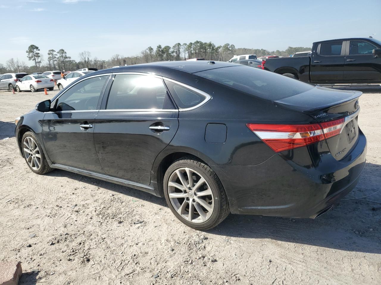 2015 TOYOTA AVALON XLE - Image 2