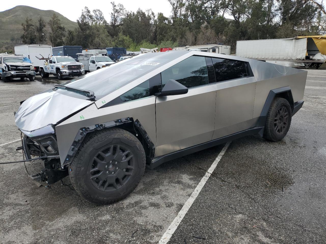 2024 TESLA CYBERTRUCK