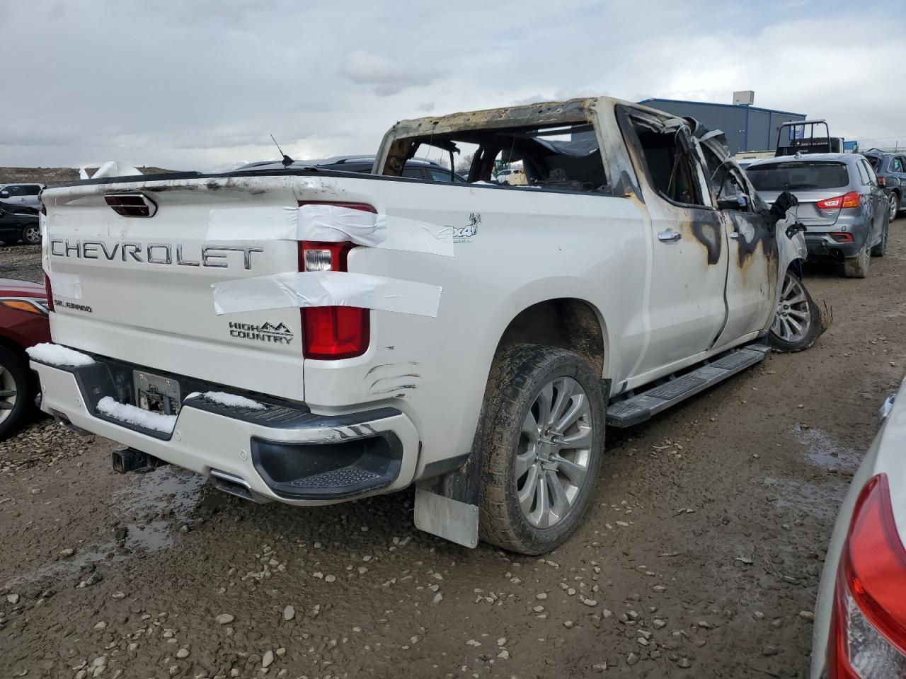 2019 CHEVROLET SILVERADO - Фото 3
