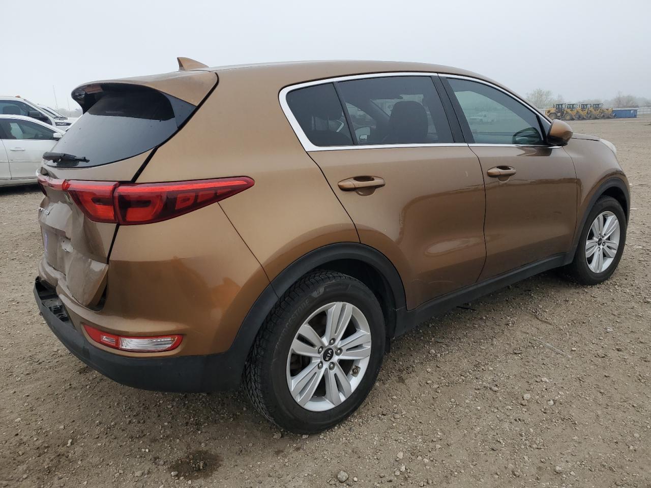 2017 KIA SPORTAGE L - Image 3