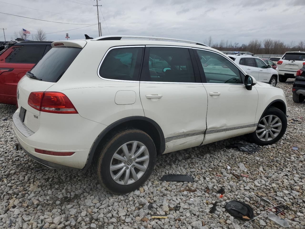 2011 VOLKSWAGEN TOUAREG V6 - Фото 3