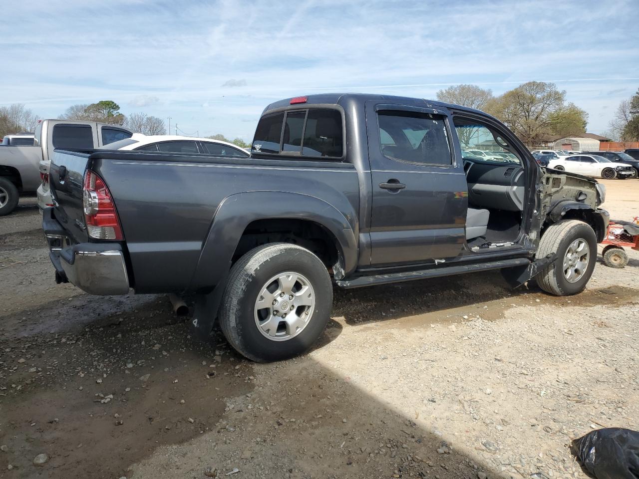 2013 TOYOTA TACOMA DOU - Image 3