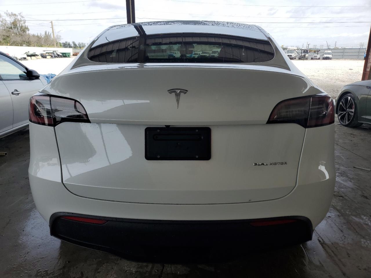 2023 TESLA MODEL Y - Image 6