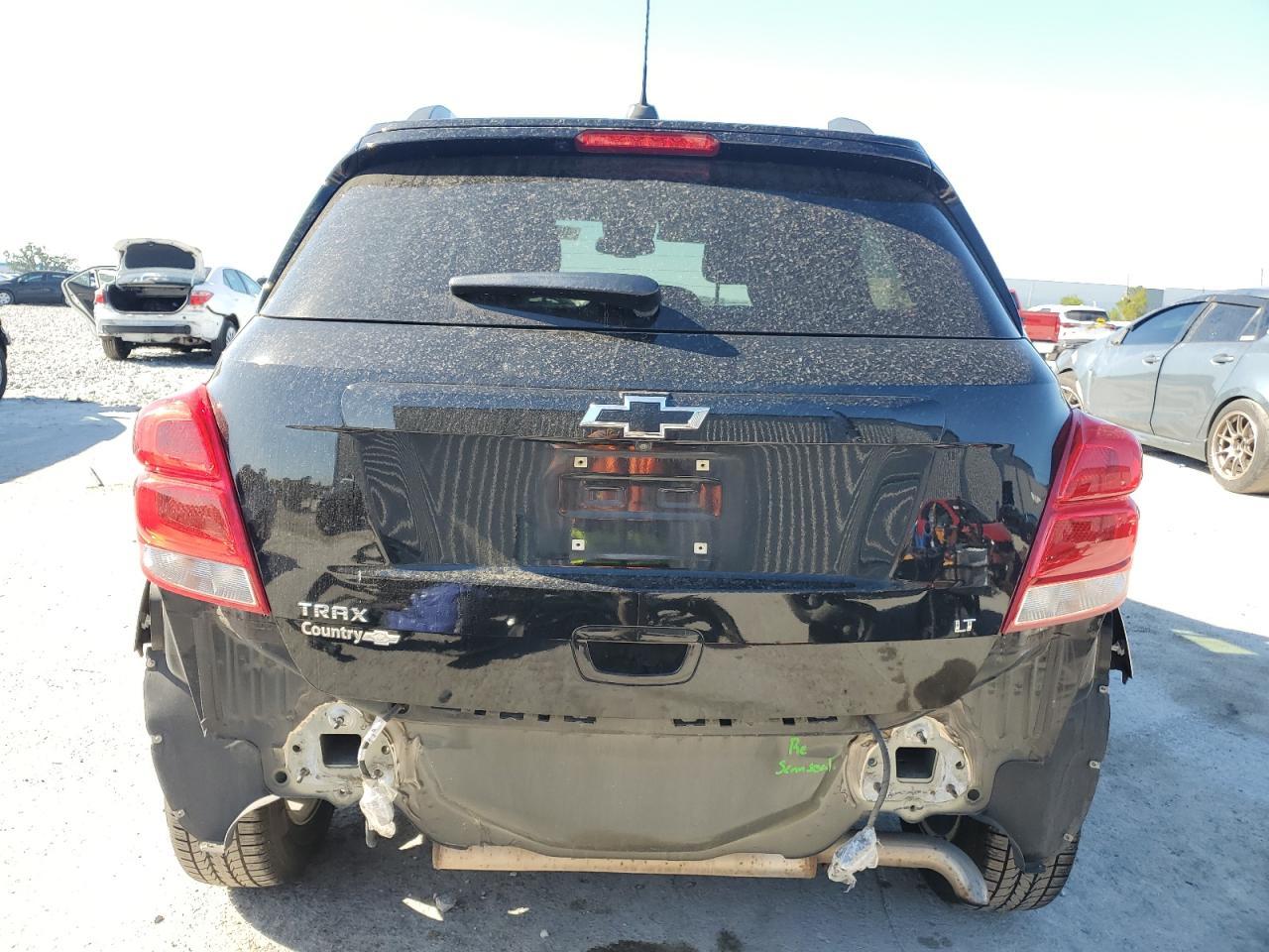 2019 CHEVROLET TRAX 1LT - Image 6