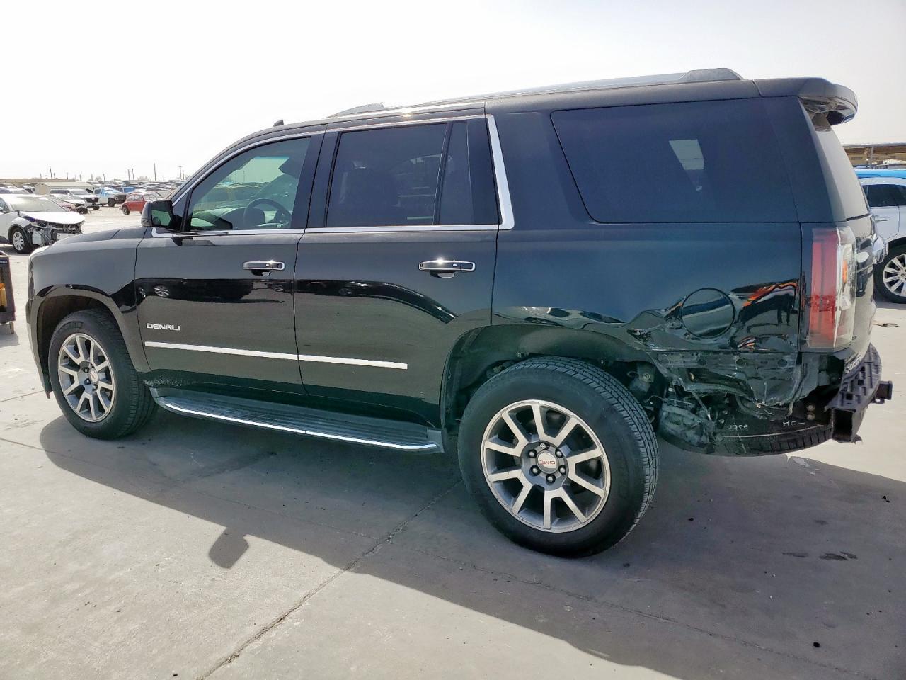 2017 GMC YUKON DENA - Фото 2