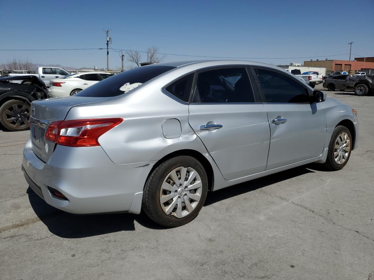 2017 NISSAN SENTRA S - Фото 3