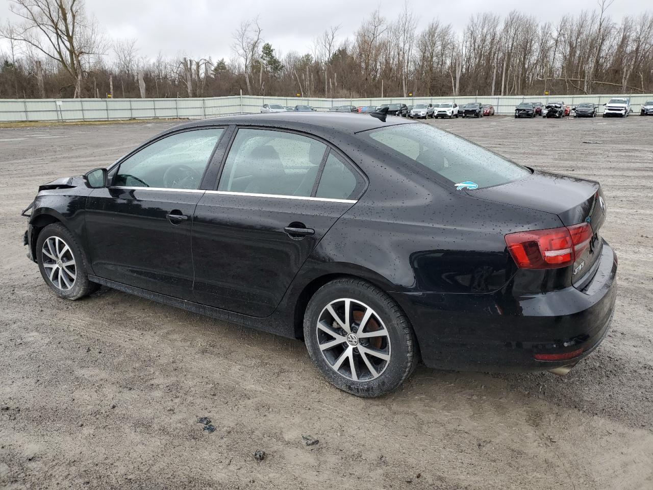 2017 VOLKSWAGEN JETTA SE - Image 2