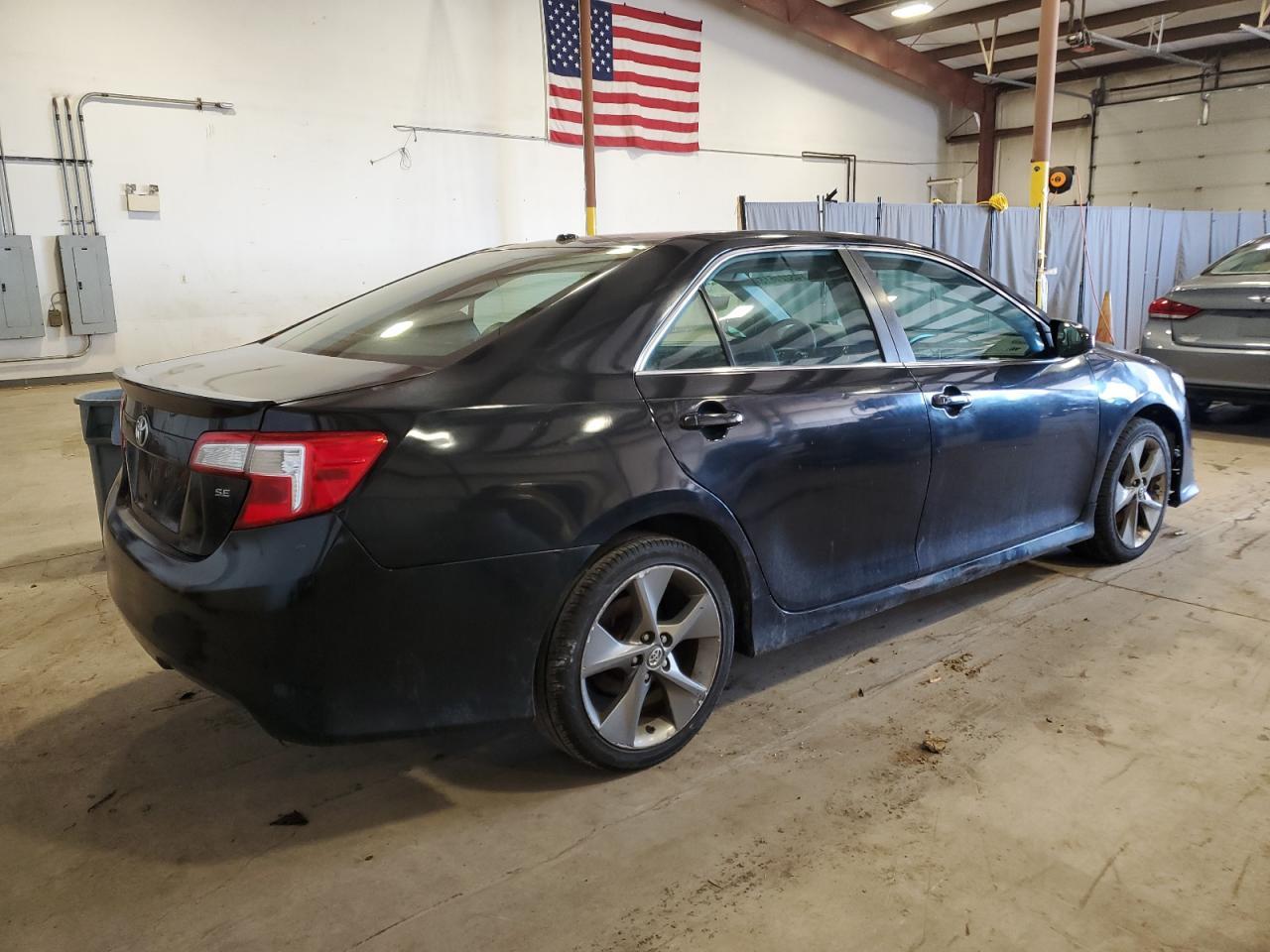 2014 TOYOTA CAMRY L - Image 3