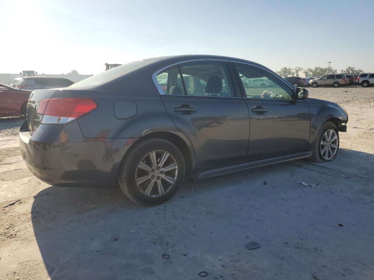2011 SUBARU LEGACY 2.5 - Image 3