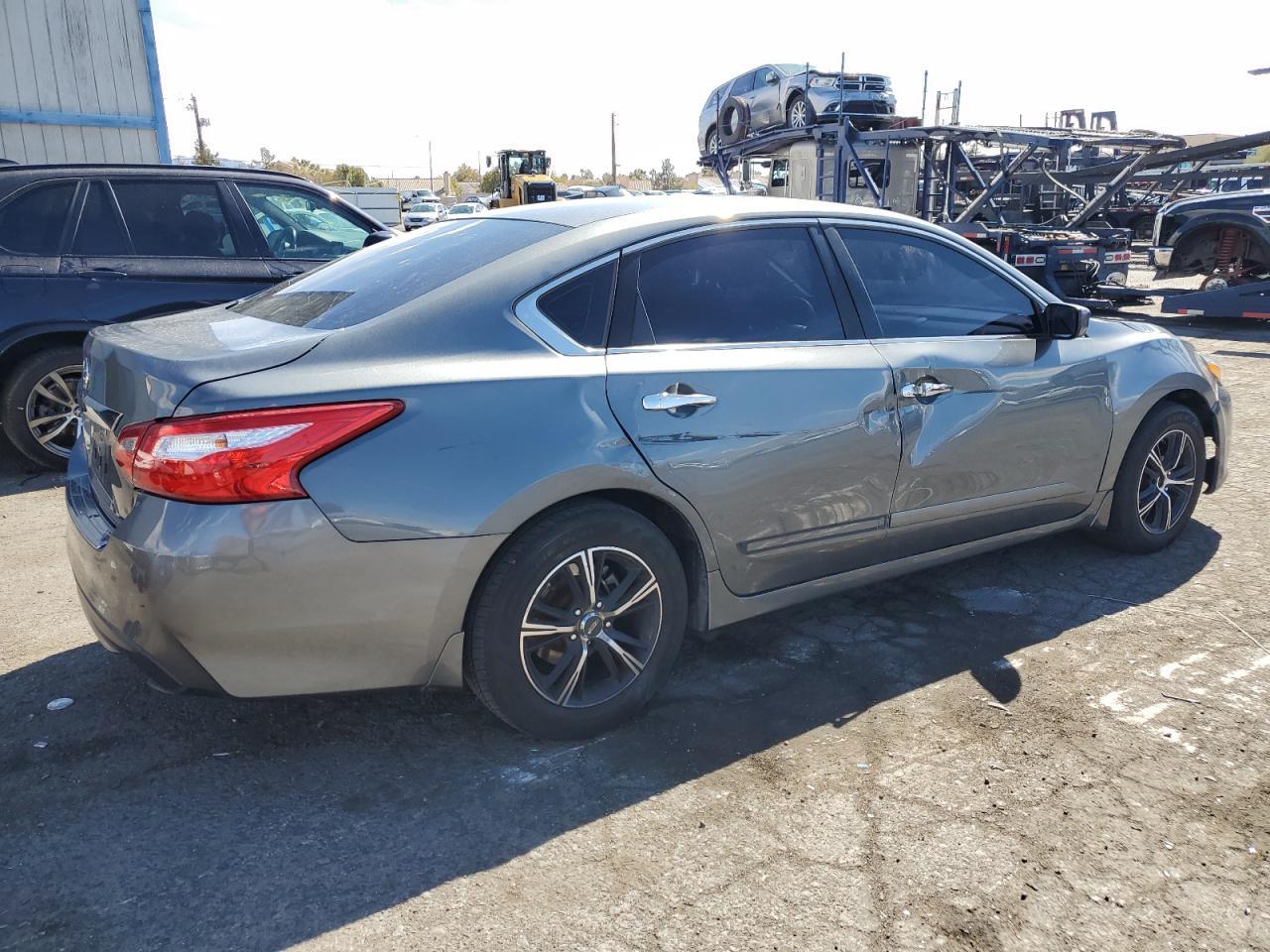 2017 NISSAN ALTIMA 2.5 - Фото 3