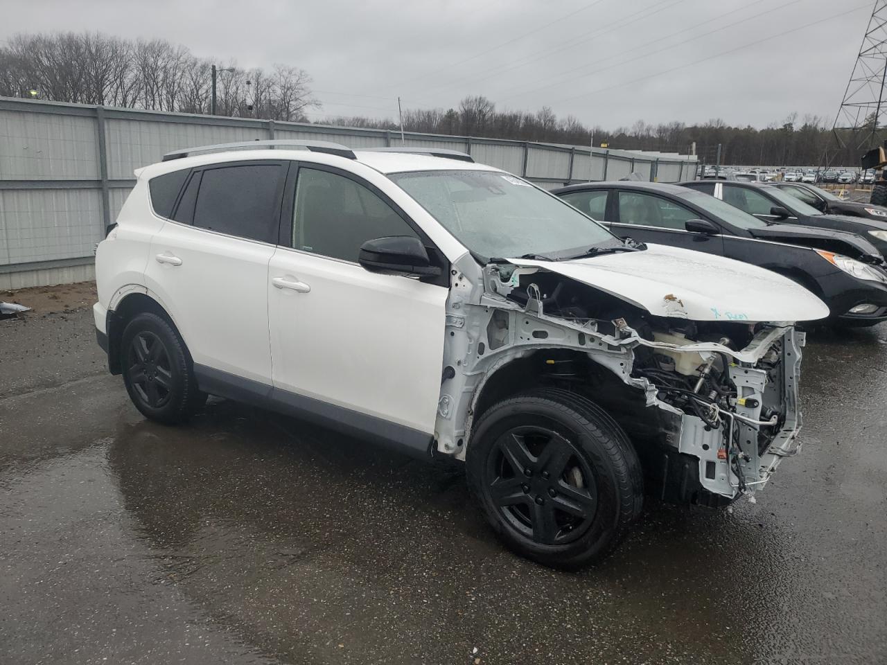 2018 TOYOTA RAV4 LE - Image 4