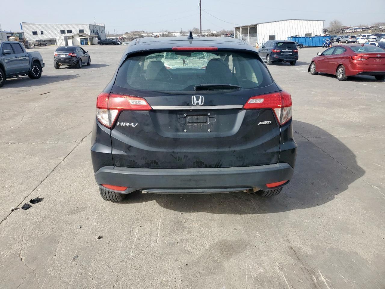 2021 HONDA HR-V LX - Image 6