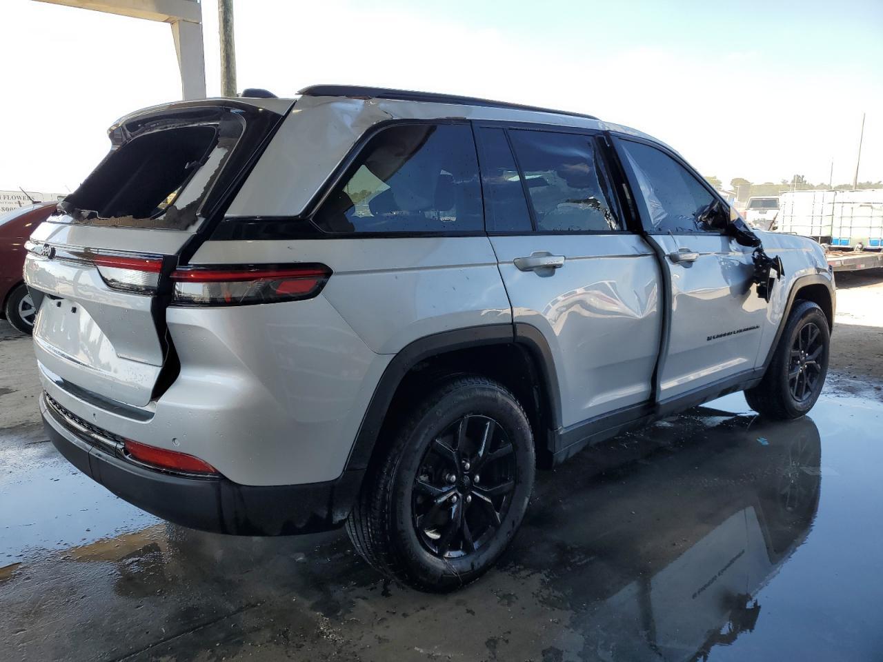 2024 JEEP GRAND CHER - Фото 3