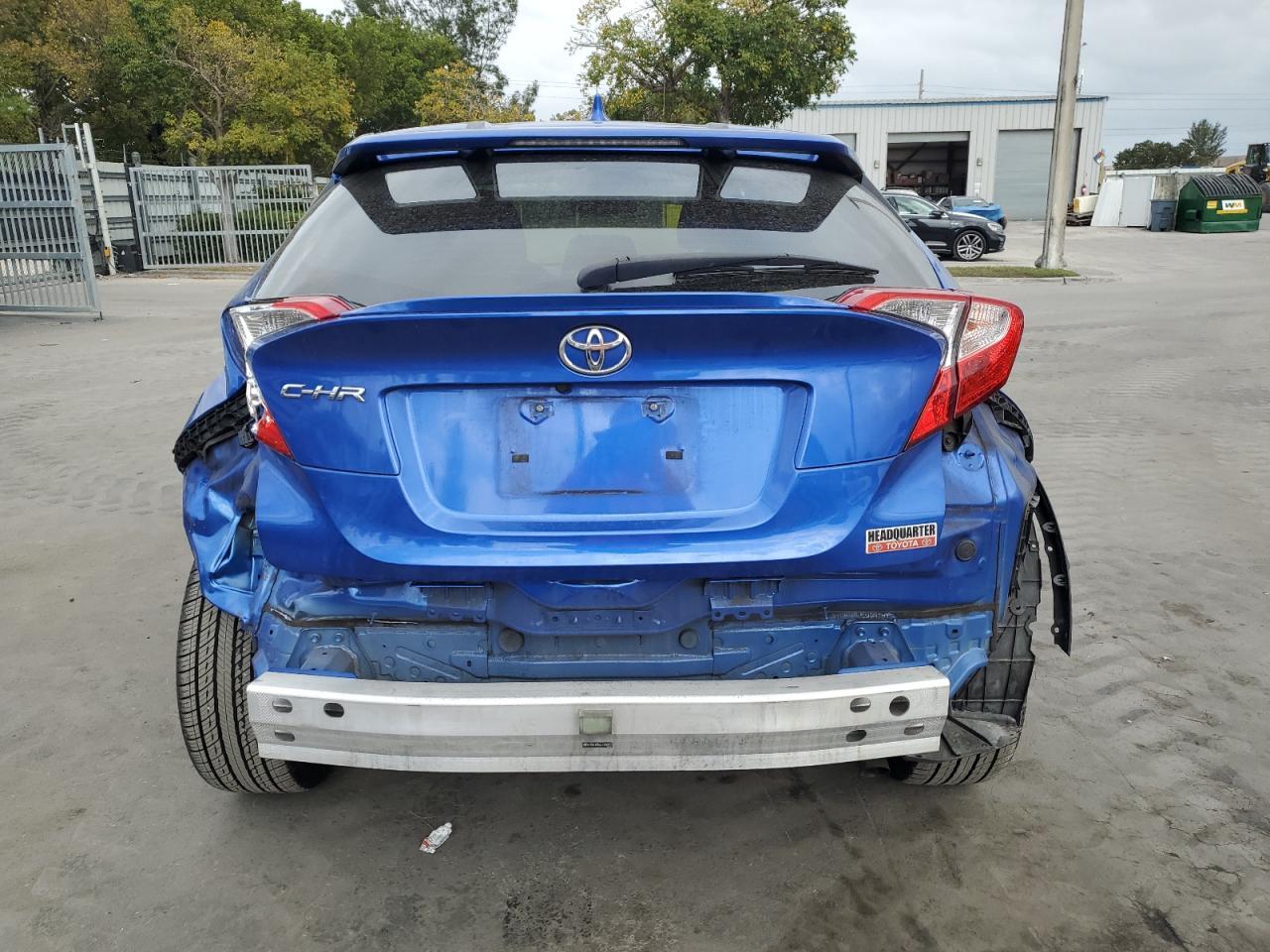 2018 TOYOTA C-HR XLE - Фото 6