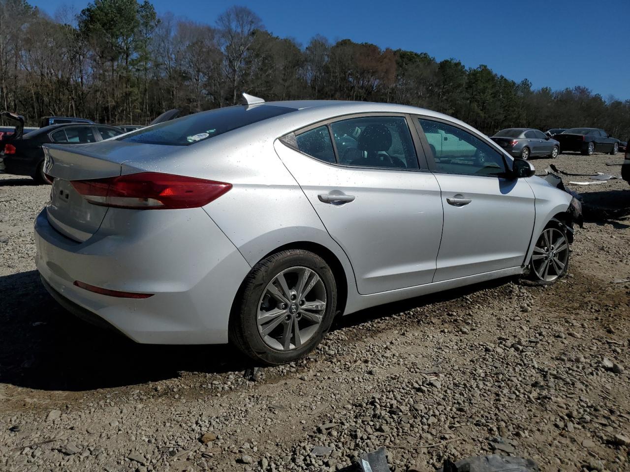 2018 HYUNDAI ELANTRA SE - Image 3