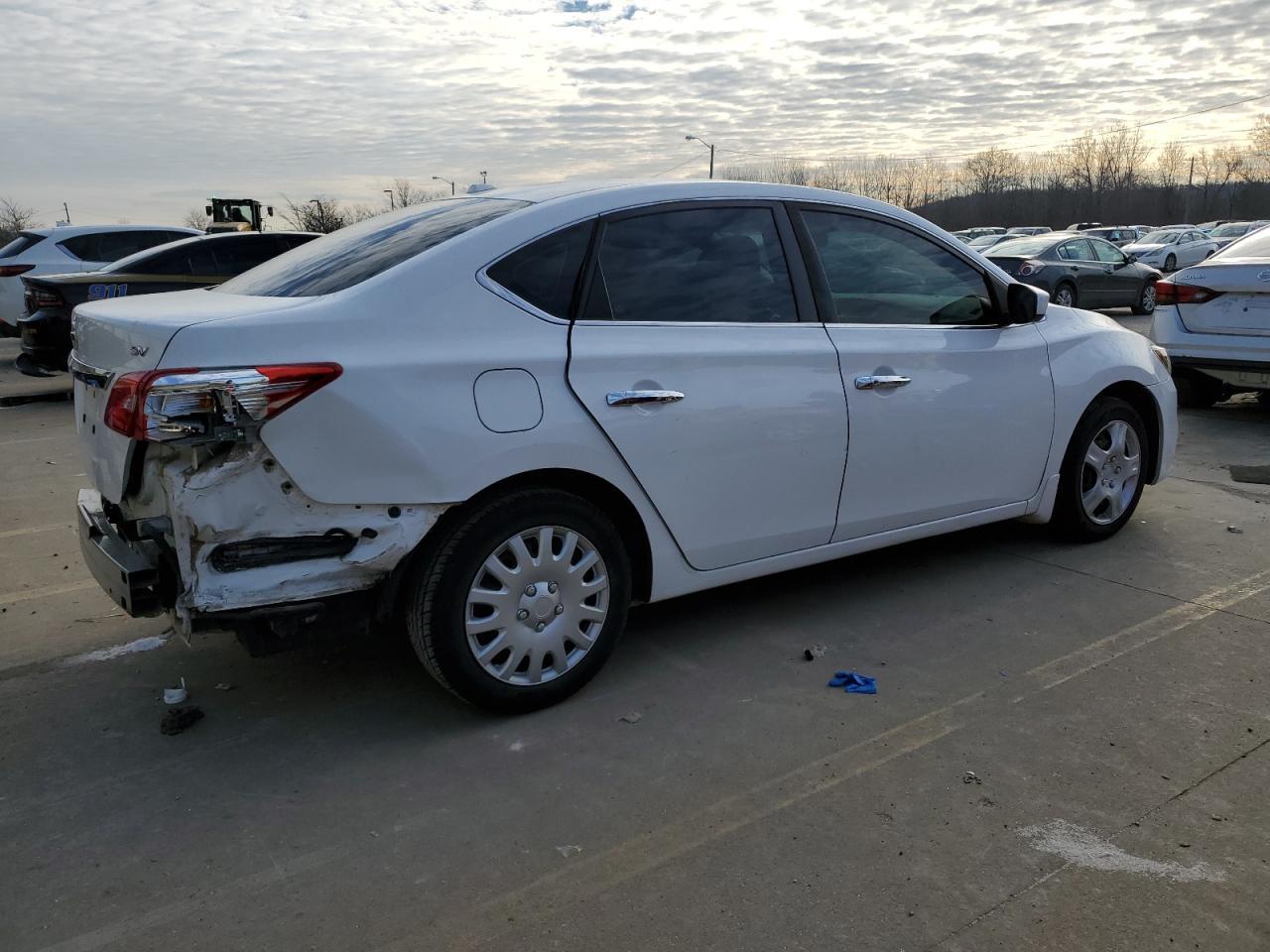 2017 NISSAN SENTRA S - Фото 3